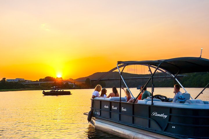 Lake Austin Sunset Boat Cruise – 1-Hour Scenic Tour BYOB | wizardtrip