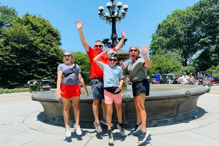 Pedicab tour through New York's Central Park, visiting famous landmarks and photo spots, photo 6 | wizardtrip