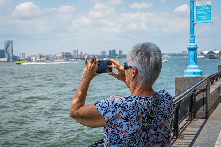 ニューヨーク市の最も有名なランドマークと地区を紹介する、包括的な半日バスツアー、写真26 | wizardtrip