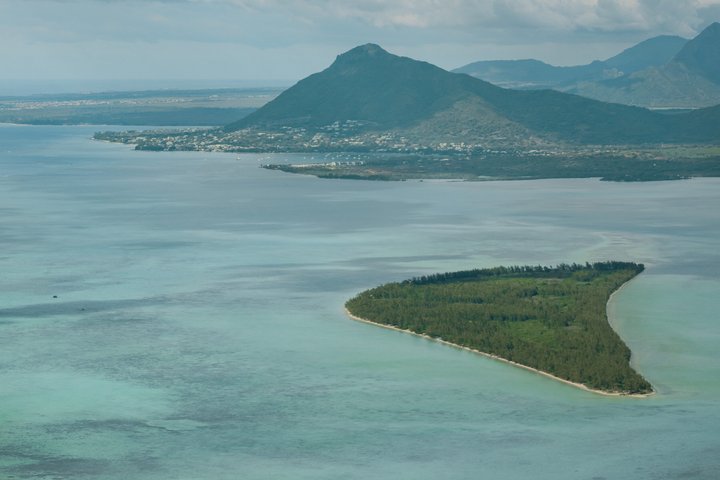 Randonnée guidée sur l'historique montagne du Morne Brabant à Maurice, offrant des vues imprenables, photo 6 | wizardtrip