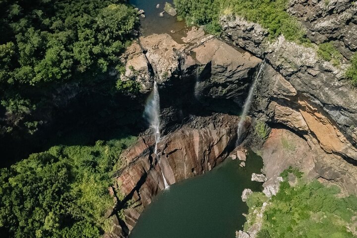 Guidad vandring till de fantastiska Tamarind Falls (7 vattenfall) på Mauritius, med frodig natur och vattenfall, foto 9 | wizardtrip