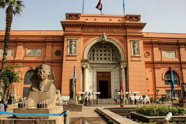 Passeio de dia inteiro de Sharm el Sheikh às Pirâmides, Esfinge e museus do Cairo, foto 7 | wizardtrip