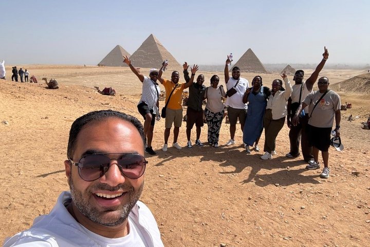 Sharm: Escursione al Cairo in Volo, GEM o Museo Antico | wizardtrip