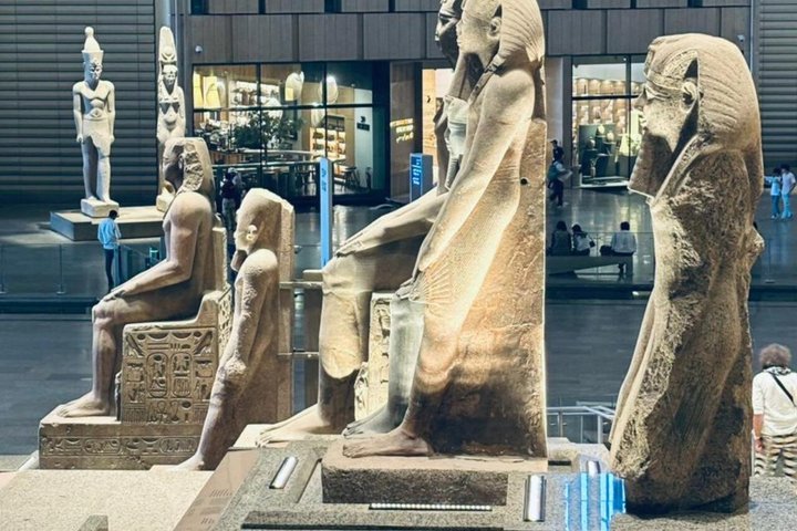 Heldagstur fra Sharm El Sheikh til Cairo med pyramider, sfinks og museer, foto 23 | wizardtrip
