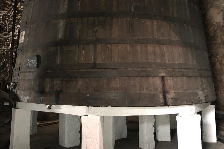 Portwein-Verkostungstour in Porto, Portugal, mit Kellereien und Weingläsern, Foto 13 | wizardtrip