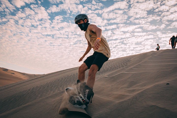 Private luxury tour from Lima to Paracas, Ica, and Huacachina, featuring wildlife, desert adventures, and a sunset picnic, photo 11 | wizardtrip