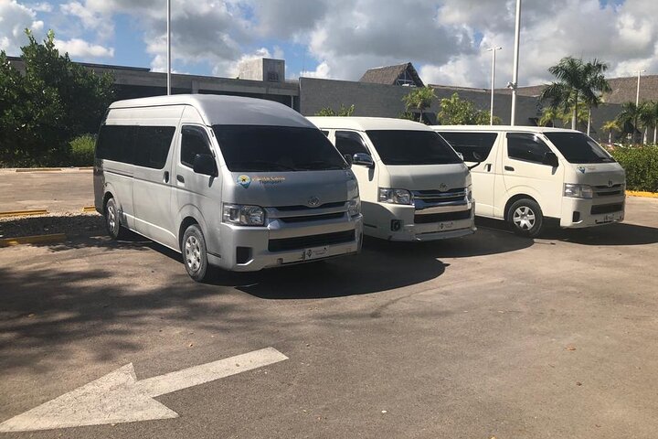 Service de transfert aéroport privé à Punta Cana, République Dominicaine, offrant un transport direct et confortable vers les hôtels, photo 17 | wizardtrip