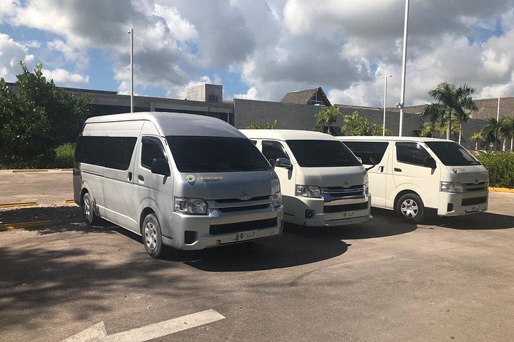 Service de transfert aéroport privé à Punta Cana, République Dominicaine, offrant un transport direct et confortable vers les hôtels, photo 21 | wizardtrip