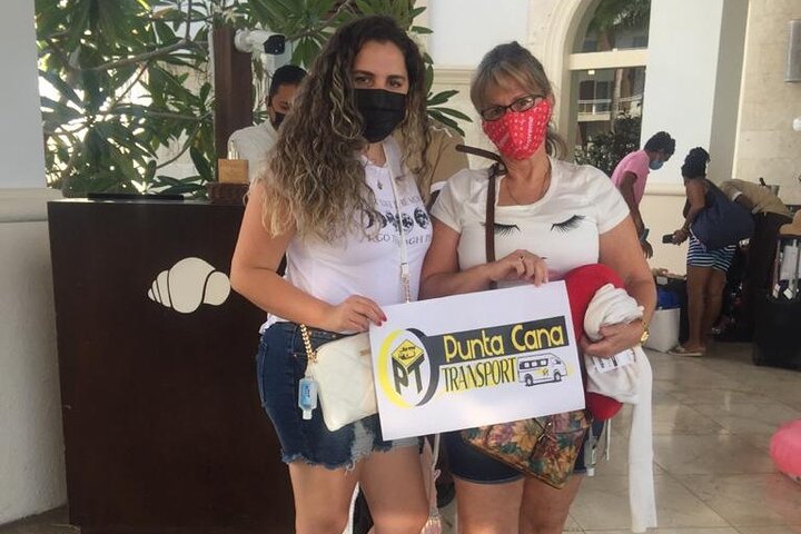 Service de transfert aéroport privé à Punta Cana, République Dominicaine, offrant un transport direct et confortable vers les hôtels, photo 23 | wizardtrip