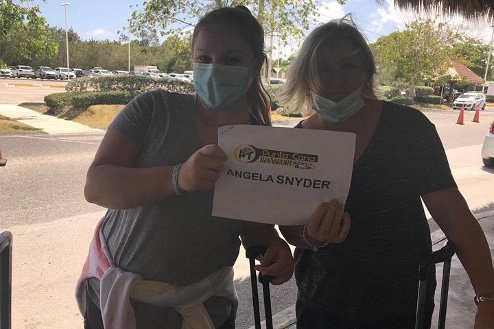 Service de transfert aéroport privé à Punta Cana, République Dominicaine, offrant un transport direct et confortable vers les hôtels, photo 25 | wizardtrip