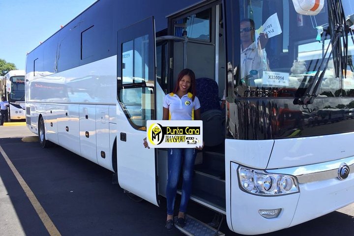 Service de transfert aéroport privé à Punta Cana, République Dominicaine, offrant un transport direct et confortable vers les hôtels, photo 31 | wizardtrip