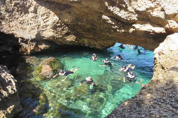 Multi-Abenteuer-Tour auf Mallorca: Kajakfahren, Erkundung von Meereshöhlen, Klippenspringen und Schnorcheln, Foto 9 | wizardtrip