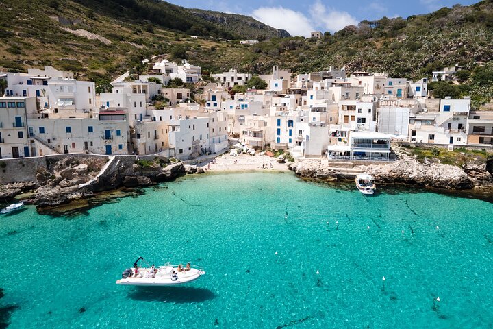 Favignana et Levanzo, excursion en bateau aux îles Égades depuis Trapani | wizardtrip