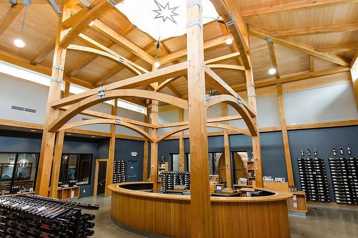Tour panoramico del vino attraverso le cantine della penisola di Leelanau vicino a Traverse City, Michigan, foto 6 | wizardtrip
