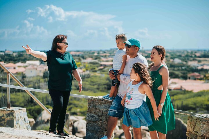 Tour dell'isola di Aruba con Faro di California, formazioni rocciose e Aloe Vera Factory, foto 2 | wizardtrip