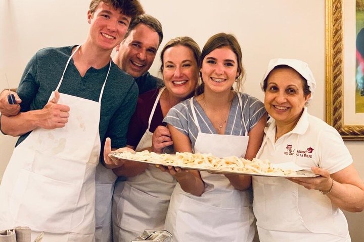 Florence Pasta & Tiramisu Cooking Class With Wine - Cooking Italy | wizardtrip
