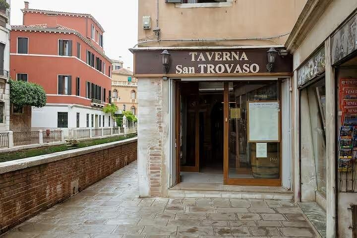 Aula prática de culinária de massa e tiramisu em Veneza com degustação de vinhos, foto 13 | wizardtrip