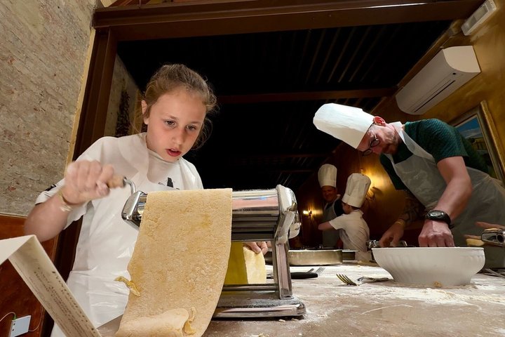 Praktischer Kochkurs für Pasta und Tiramisu in einem Mailänder Restaurant mit Weinprobe, Foto 11 | wizardtrip
