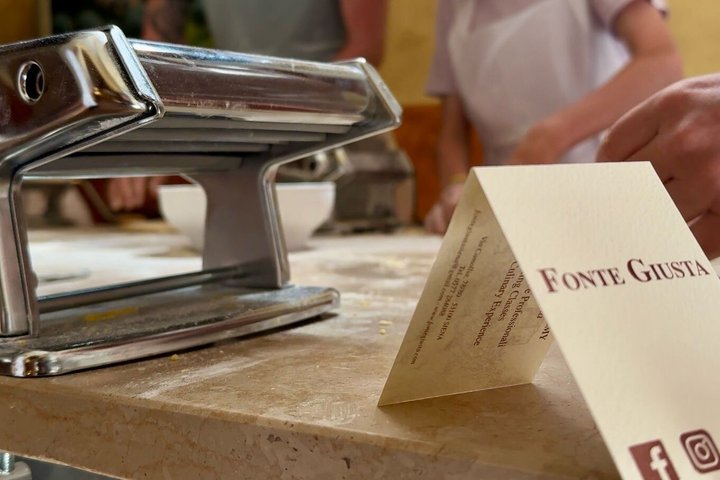 Lernen Sie in Rom, wie man authentische italienische Pasta und Tiramisu mit Wein zubereitet, Foto 20 | wizardtrip