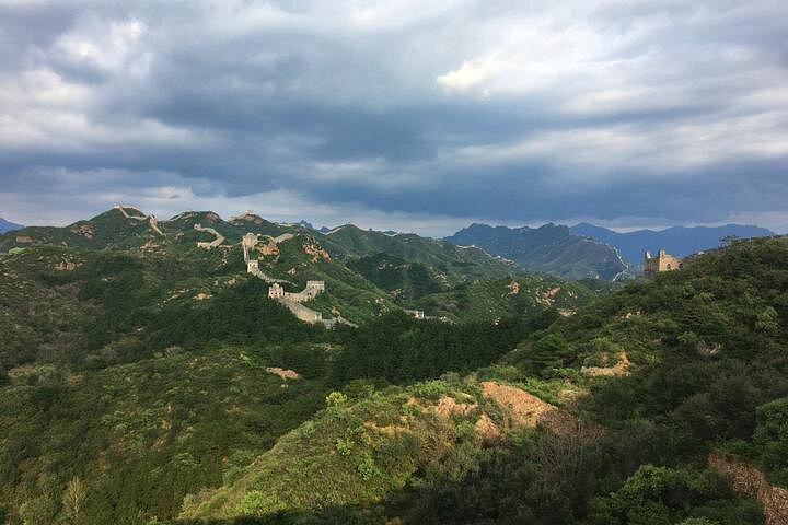 Randonnée sur la Grande Muraille historique de Jinshanling près de Pékin, en Chine, avec des vues imprenables, photo 18 | wizardtrip