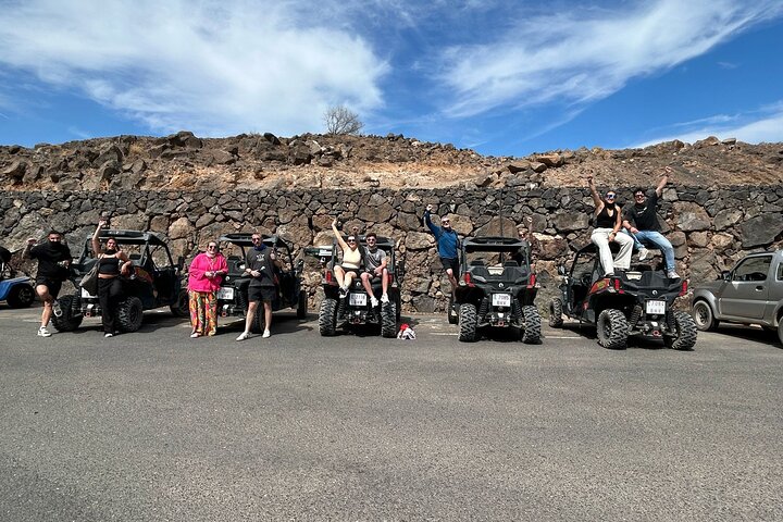Découvrez un tour exaltant en buggy à travers les paysages volcaniques et les régions viticoles de Lanzarote, photo 10 | wizardtrip