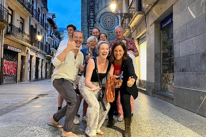 Een culinaire tour in de oude stad van San Sebastián, met heerlijke pintxos en lokale drankjes, foto 10 | wizardtrip