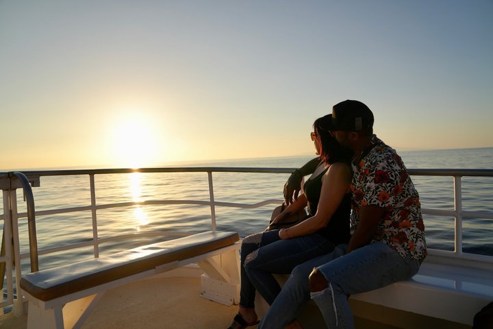 Nyd en solnedgangsmiddagssejlads på Maui med hula-dans og havudsigt, foto 11 | wizardtrip
