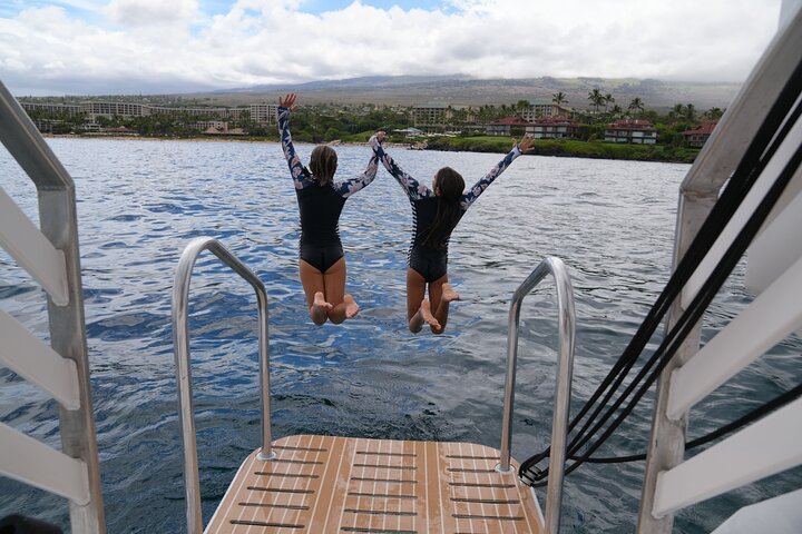 Tour de snorkel en yate de lujo en Maui, visitando el Cráter Molokini y nadando con tortugas, foto 6 | wizardtrip