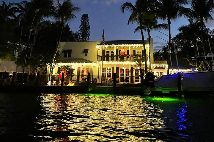 Njut av en kvällskryssning i Fort Lauderdale, se yachter, herrgårdar och stadens silhuett, foto 6 | wizardtrip