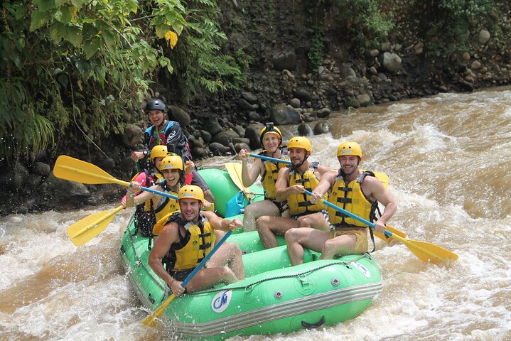 Spennende raftingeventyr på Balsa-elven i La Fortuna, Costa Rica, med dyreliv og vulkanutsikt, foto 6 | wizardtrip