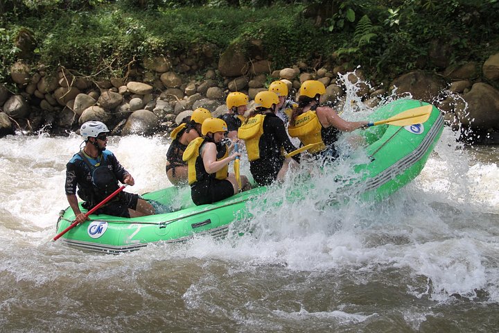 Upplev spännande forsränning på Balsafloden i La Fortuna, Costa Rica, foto 8 | wizardtrip