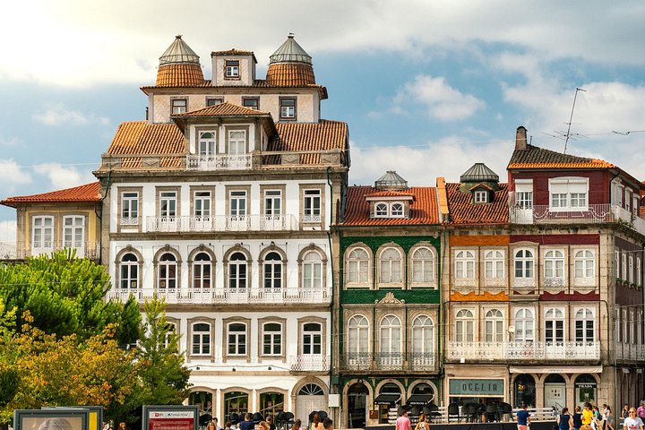Excursión en grupo reducido explorando las históricas Guimarães y Braga, Portugal, incluyendo castillos y catedrales, foto 12 | wizardtrip