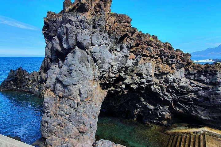 Tour en Jeep explorant la côte ouest de Madère, incluant piscines naturelles, falaises et forêts, photo 11 | wizardtrip