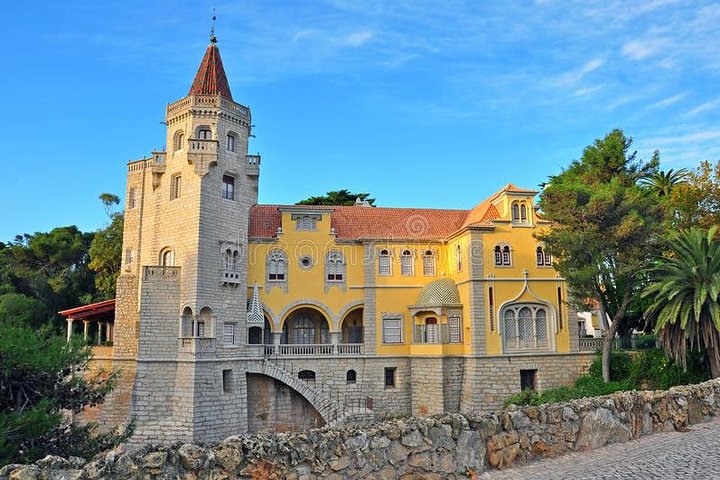 Un tour panorámico por los palacios de Sintra, el Palacio da Pena, Regaleira, Cabo da Roca y Cascais desde Lisboa, foto 7 | wizardtrip