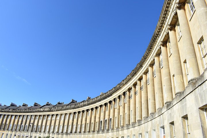 Guidet byvandring som utforsker Baths historiske arkitektur, inkludert Bath Abbey og The Roman Baths, foto 6 | wizardtrip