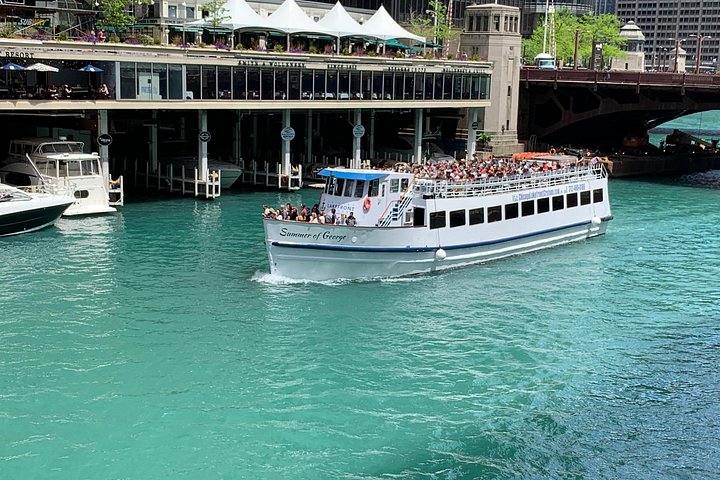 Arkitektur båttur på Chicago River som visar stadens landmärken, foto 7 | wizardtrip