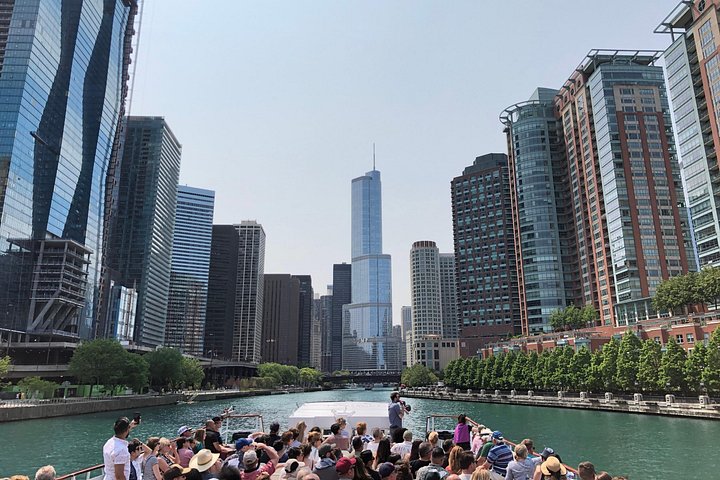 Arkitektur båttur på Chicago River som visar stadens landmärken, foto 13 | wizardtrip