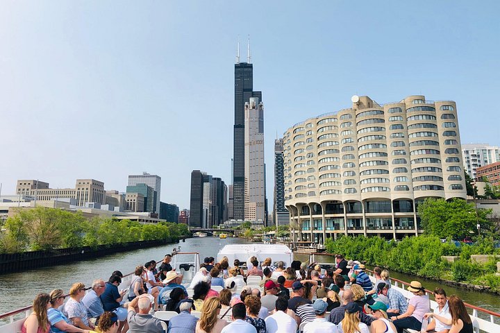 Arkitektur båttur på Chicago River som visar stadens landmärken, foto 14 | wizardtrip