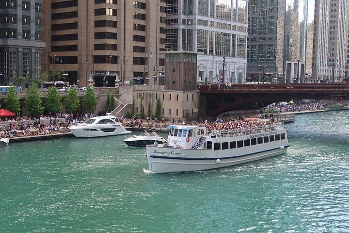 Arkitektur båttur på Chicago River som visar stadens landmärken, foto 16 | wizardtrip