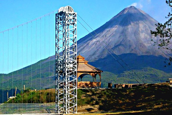 ラ・フォルトゥナの自然の美しさを探索：滝、吊り橋、アレナル火山、写真8 | wizardtrip