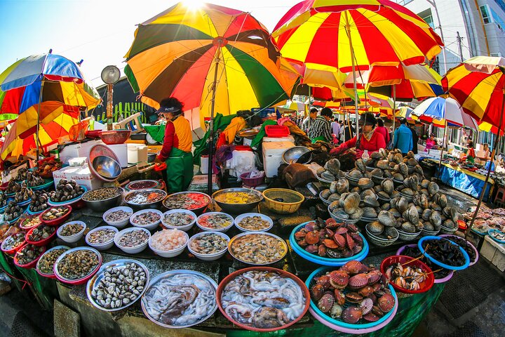Tour pelos destaques de Busan com paisagens costeiras, vilas culturais e mercados, foto 18 | wizardtrip