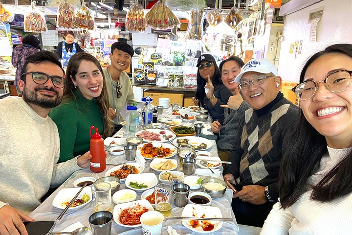 Tour pelos destaques de Busan com paisagens costeiras, vilas culturais e mercados, foto 20 | wizardtrip