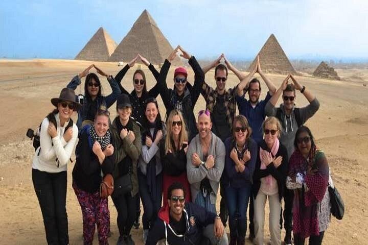 Excursion privée d'une journée de Charm au Caire en avion, avec pyramides, Sphinx, musée et bazar, photo 16 | wizardtrip