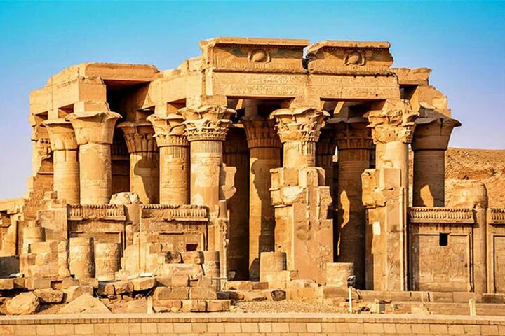 Een schilderachtige Nijlcruise van Aswan naar Luxor, Egypte, met oude tempels en ballonvaarten, foto 18 | wizardtrip