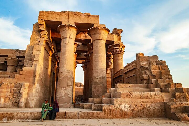 Een schilderachtige Nijlcruise van Aswan naar Luxor, Egypte, met oude tempels en ballonvaarten, foto 21 | wizardtrip