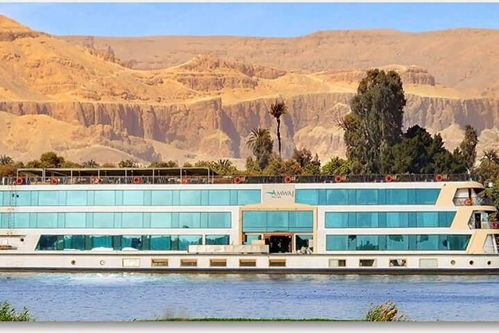 Een schilderachtige Nijlcruise van Aswan naar Luxor, Egypte, met oude tempels en ballonvaarten, foto 22 | wizardtrip