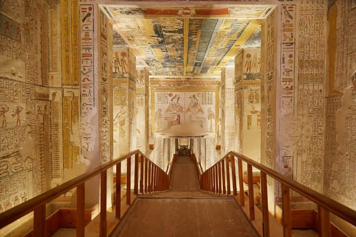 Een schilderachtige Nijlcruise van Aswan naar Luxor, Egypte, met oude tempels en ballonvaarten, foto 24 | wizardtrip