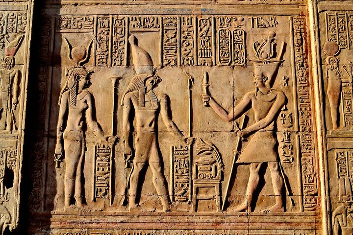 Een schilderachtige Nijlcruise van Aswan naar Luxor, Egypte, met oude tempels en ballonvaarten, foto 27 | wizardtrip