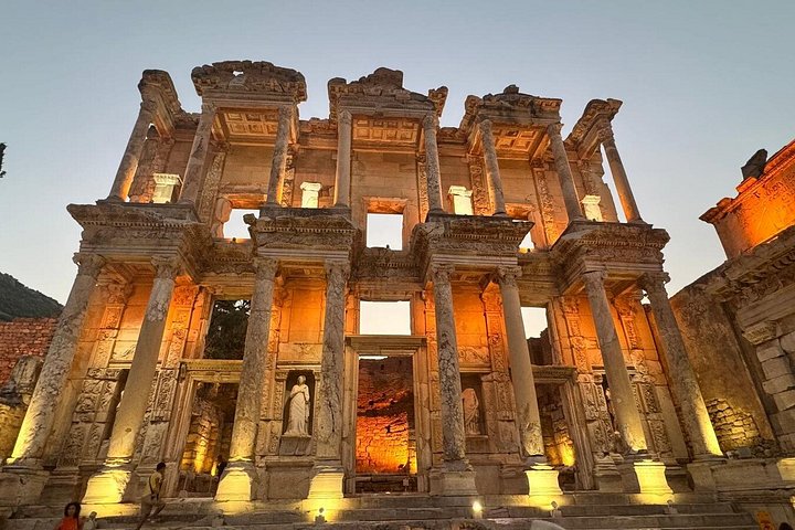 Private tour of ancient Ephesus and the Temple of Artemis from Kusadasi, Turkey, photo 34 | wizardtrip