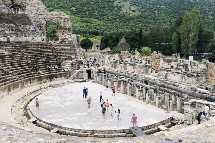 Explore ancient Ephesus, the House of the Virgin Mary, and the Temple of Artemis on a guided tour from Izmir, photo 7 | wizardtrip